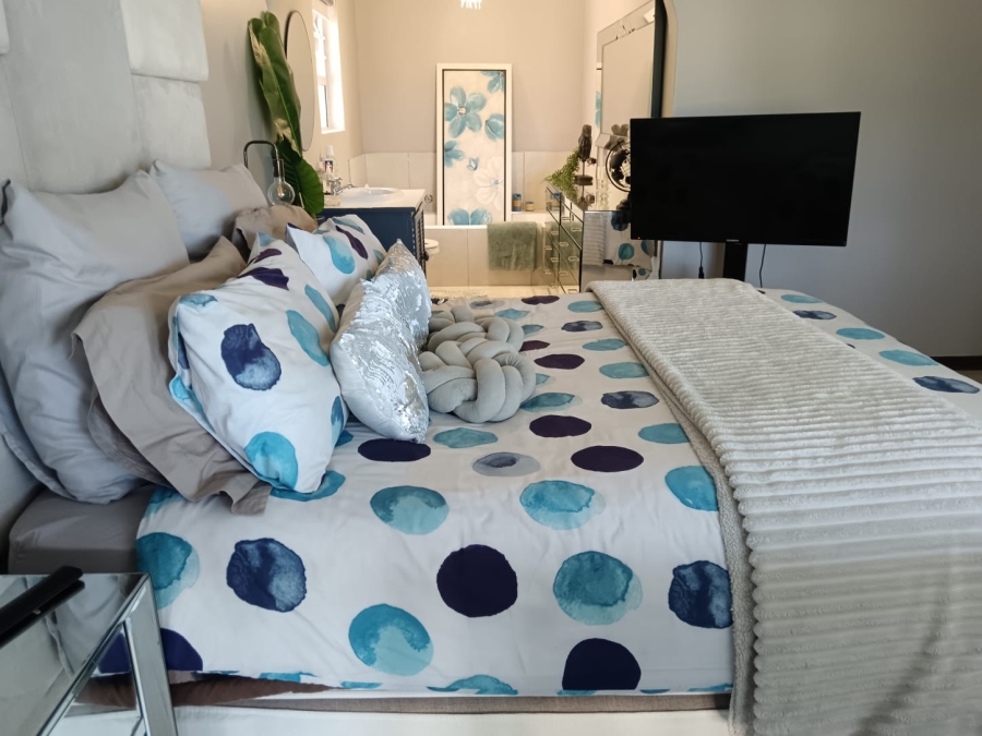 3 Bedroom Property for Sale in Beacon Bay North Eastern Cape